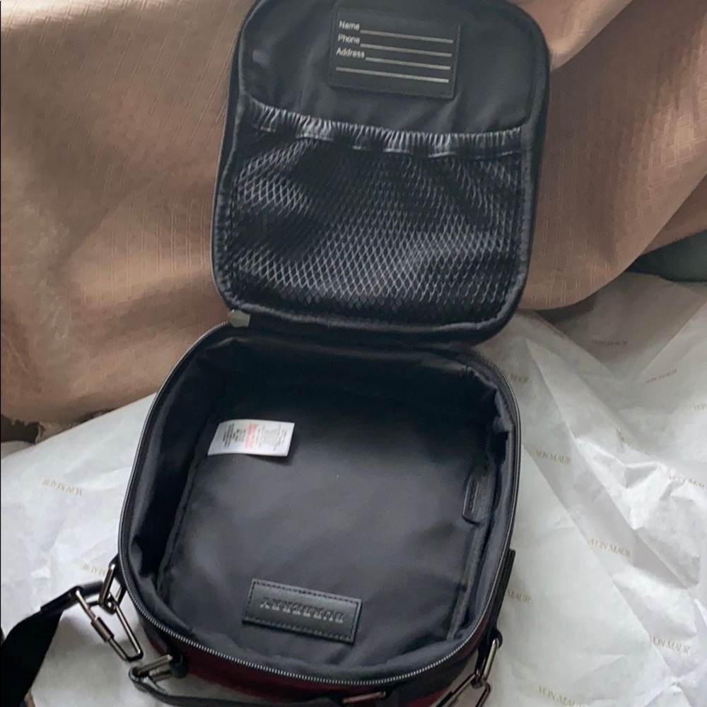 Rare, Burberry, Crossbody Bag/Lunch Tote - Picture 8 of 13
